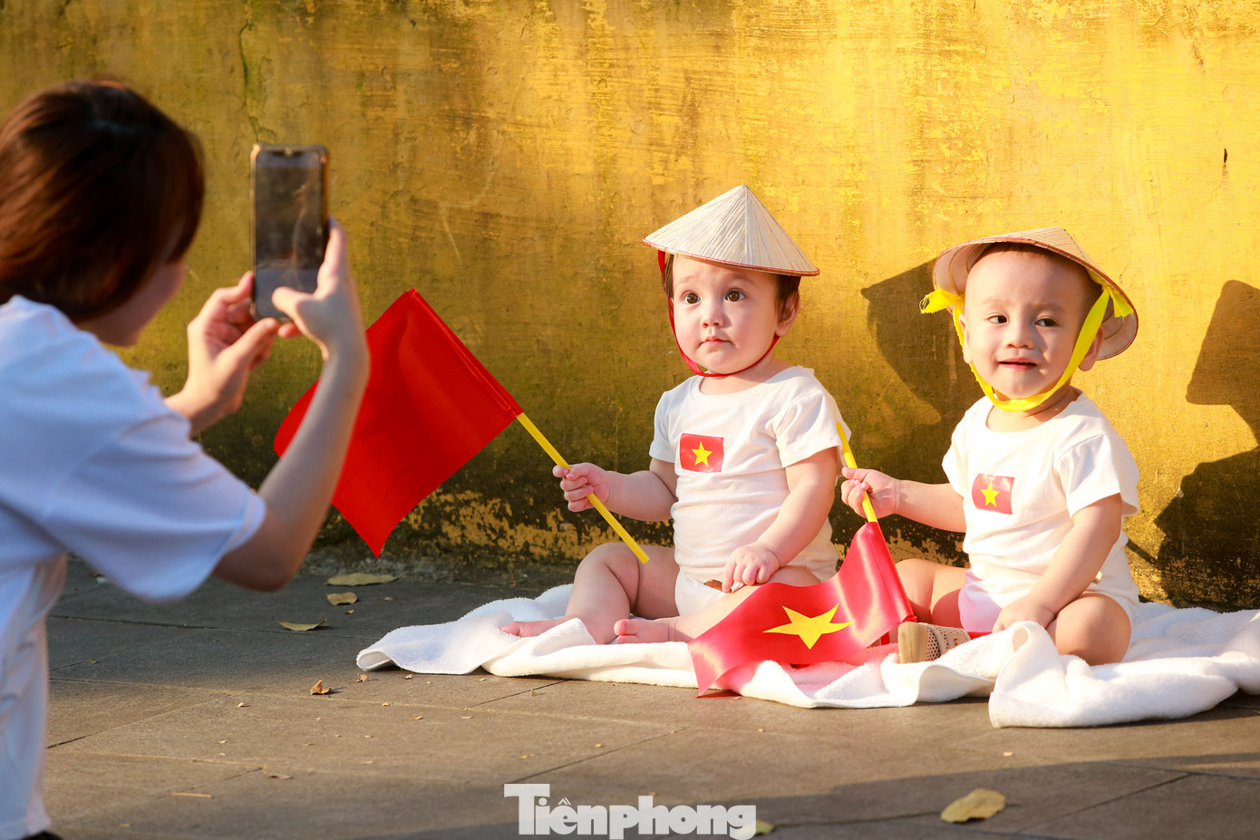 Trẻ em nhiều lứa tuổi được phụ huynh đưa đến đây trong dịp lễ Quốc khánh 2/9 năm nay.