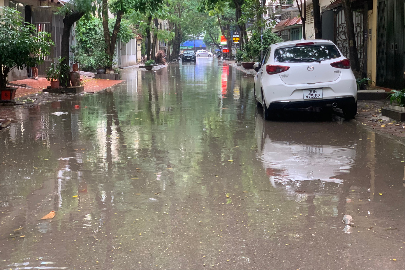 Các lối đi trong khu đô thị Văn Quán (Hà Đông).