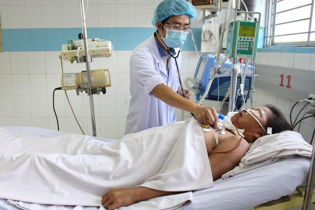 Bệnh nhân mắc sốt xuất huyết điều trị tại Bệnh viện Bệnh Nhiệt đới TPHCM.