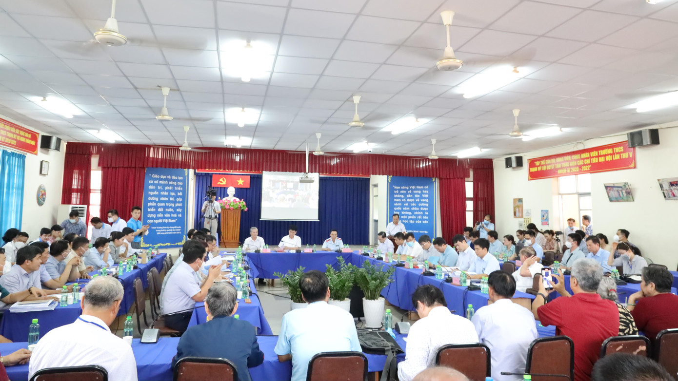 Quang cảnh buổi đối thoại chiều 17/6. Ảnh: Trung tâm báo chí TPHCM