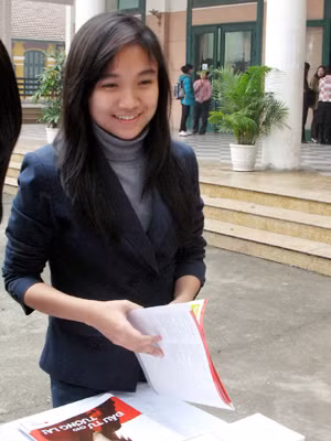 Dương Khánh Huyền. Dương Khánh Huyền