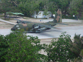 Đài Loan vừa lên kế hoạch mở rộng đường băng phi pháp ở Ba Bình. Ảnh: Nhân Dân nhật báo 