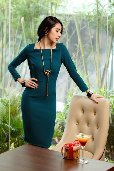 Thủy Tiên không chỉ đắt show ca hát mà còn liên tục trúng quảng cáo. Năm 2013, cô vẫn rất hot dù chỉ hoạt động nửa năm.