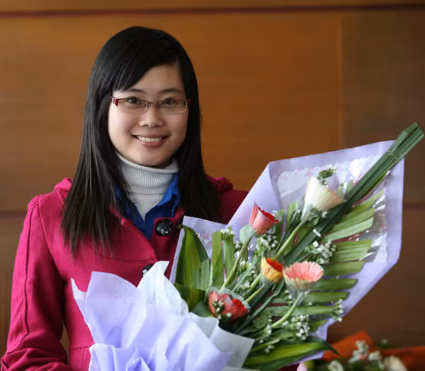 Nguyễn Hồng Nhung,sinh viên Đại học Luật thanh niên tham gia hiến máu tình nguyện tiêu biểu.. Nguyễn Hồng Nhung,sinh viên Đại học Luật thanh niên tham gia hiến máu tình nguyện tiêu biểu.