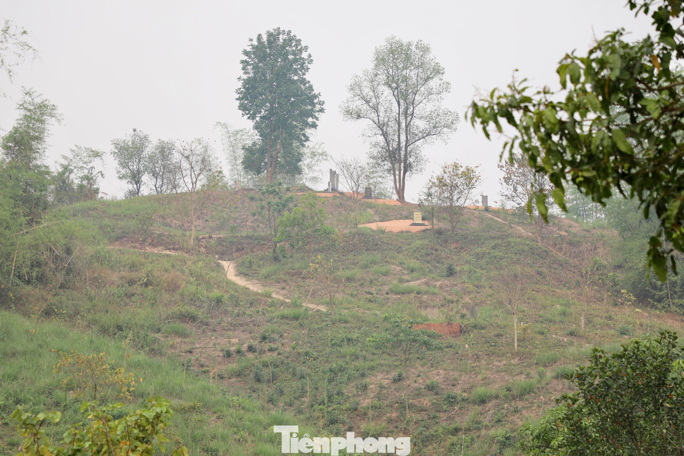 Với vị trí “đầu sóng ngọn gió”, có tổng diện tích là 136.900m2, Him Lam là một trong những Trung tâm đề kháng kiên cố nhất của địch, án ngữ con đường 41 từ Tuần Giáo vào Điện Biên Phủ. Cùng với 2 Trung tâm đề kháng thuộc phân khu Bắc là Độc Lập và Bản Kéo đã tạo thành một bức bình phong vững chắc nhằm bảo vệ Tập đoàn cứ điểm Điện Biên Phủ ngay từ vòng ngoài.