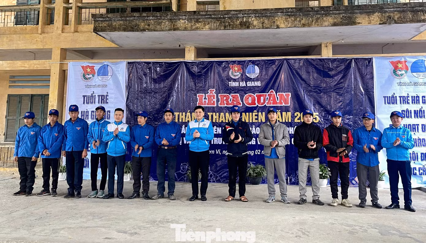 Tỉnh Đoàn thành lập và ra mắt đội hình thanh niên tình nguyện hỗ trợ xóa nhà tạm, nhà dột nát.