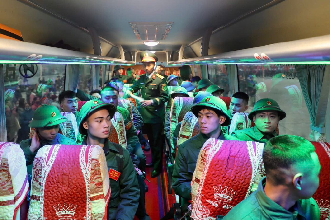 Toàn tỉnh Tuyên Quang được giao chỉ tiêu giao 1.388 tân binh tham gia nghĩa vụ quân sự và công an. Trong đó, có 1.150 tân binh tham gia nghĩa vụ quân sự, 238 tân binh tham gia nghĩa vụ công an.