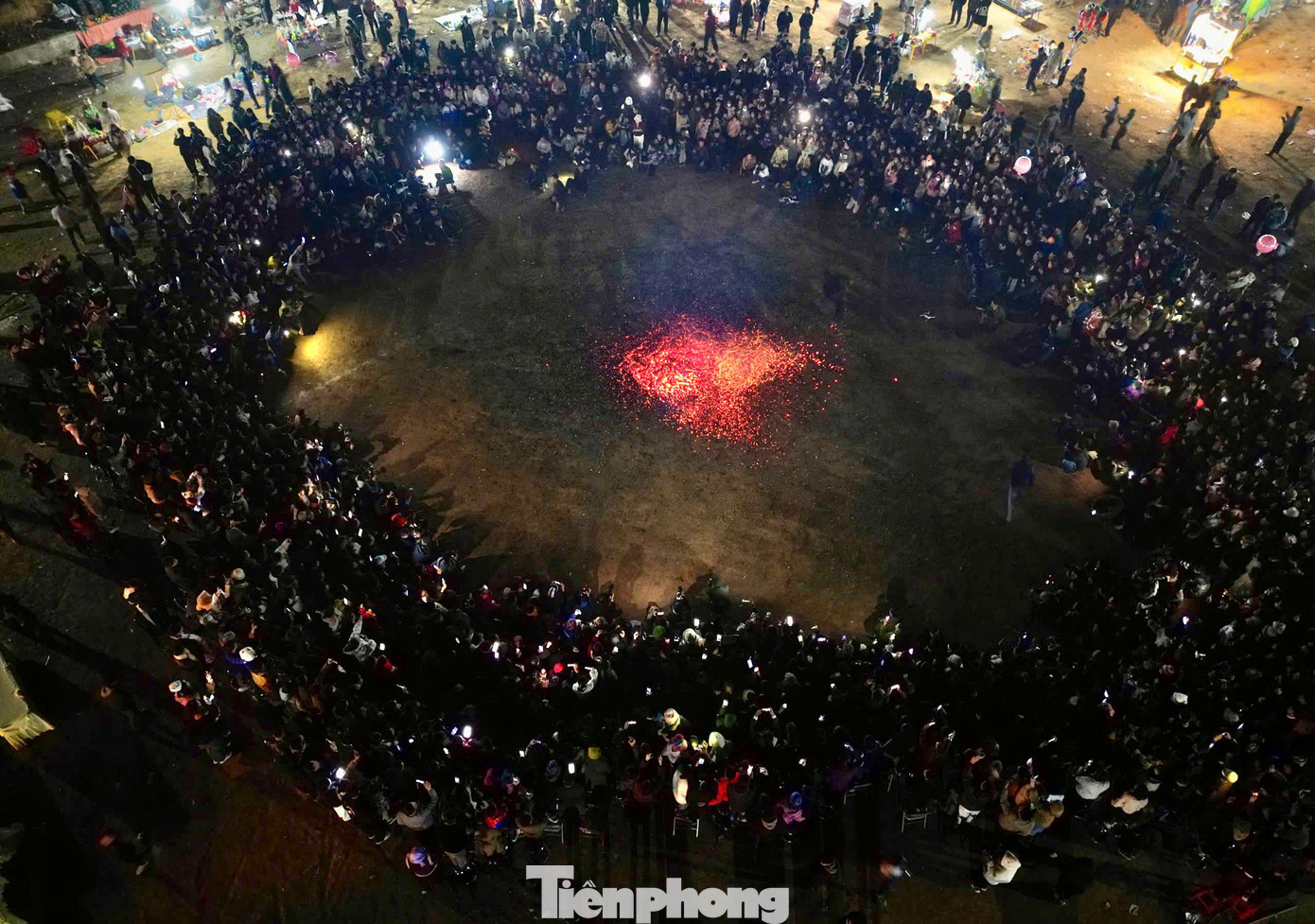 Với những giá trị lịch sử, văn hóa và khoa học của di sản, Bộ trưởng Bộ Văn hóa, Thể thao và Du lịch đã quyết định đưa Lễ hội Nhảy lửa của người Pà Thẻn vào Danh mục di sản văn hóa phi vật thể quốc gia (đợt 1, tháng 12/2012) nhằm bảo tồn và phát huy một lễ hội độc đáo, mang đậm bản sắc văn hóa tộc người và thu hút được đông đảo cộng đồng tham gia.