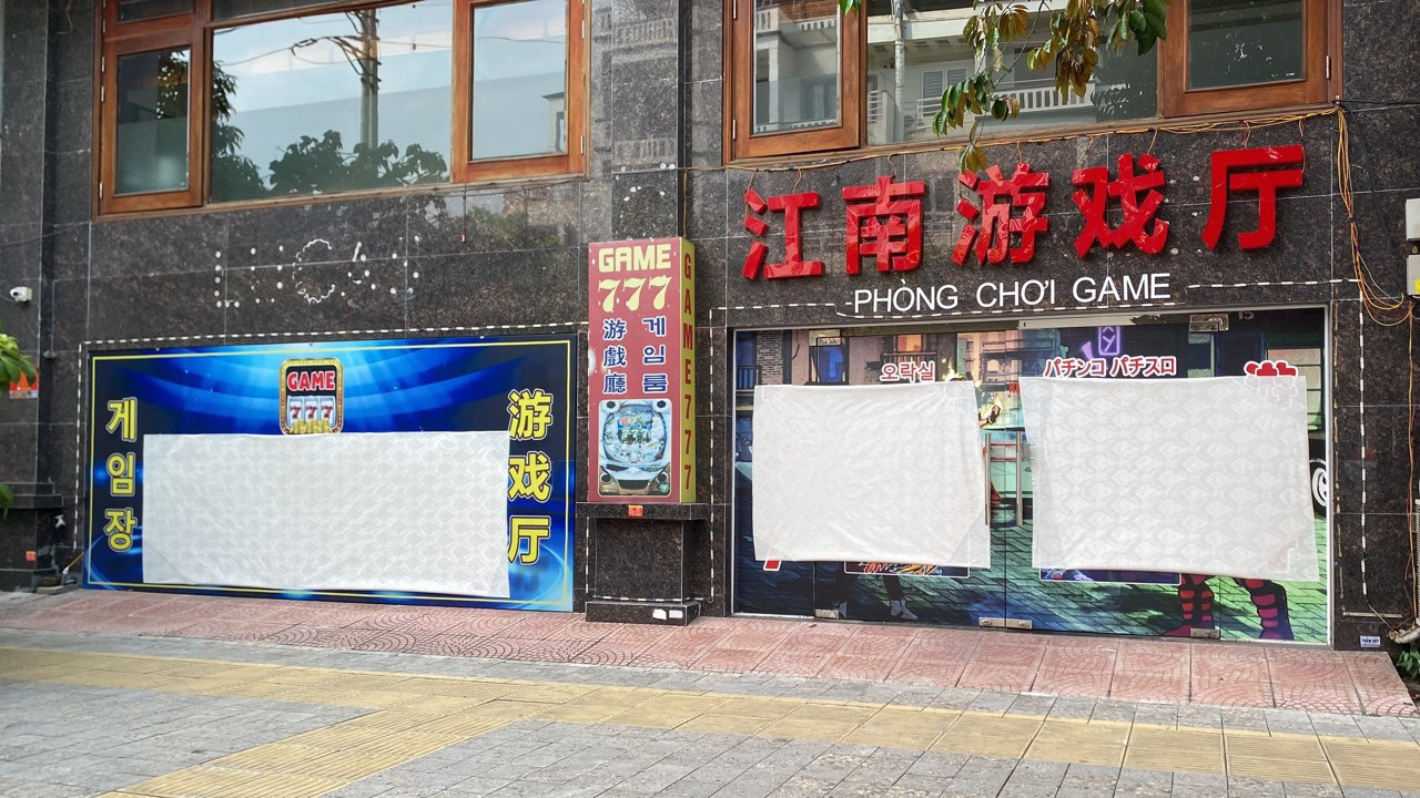 Các tụ điểm chơi game có dấu hiệu sát phạt bằng tiền tại TP Bắc Ninh đồng loạt đóng cửa sau phản ánh. Các tụ điểm chơi game có dấu hiệu sát phạt bằng tiền tại TP Bắc Ninh đồng loạt đóng cửa sau phản ánh.