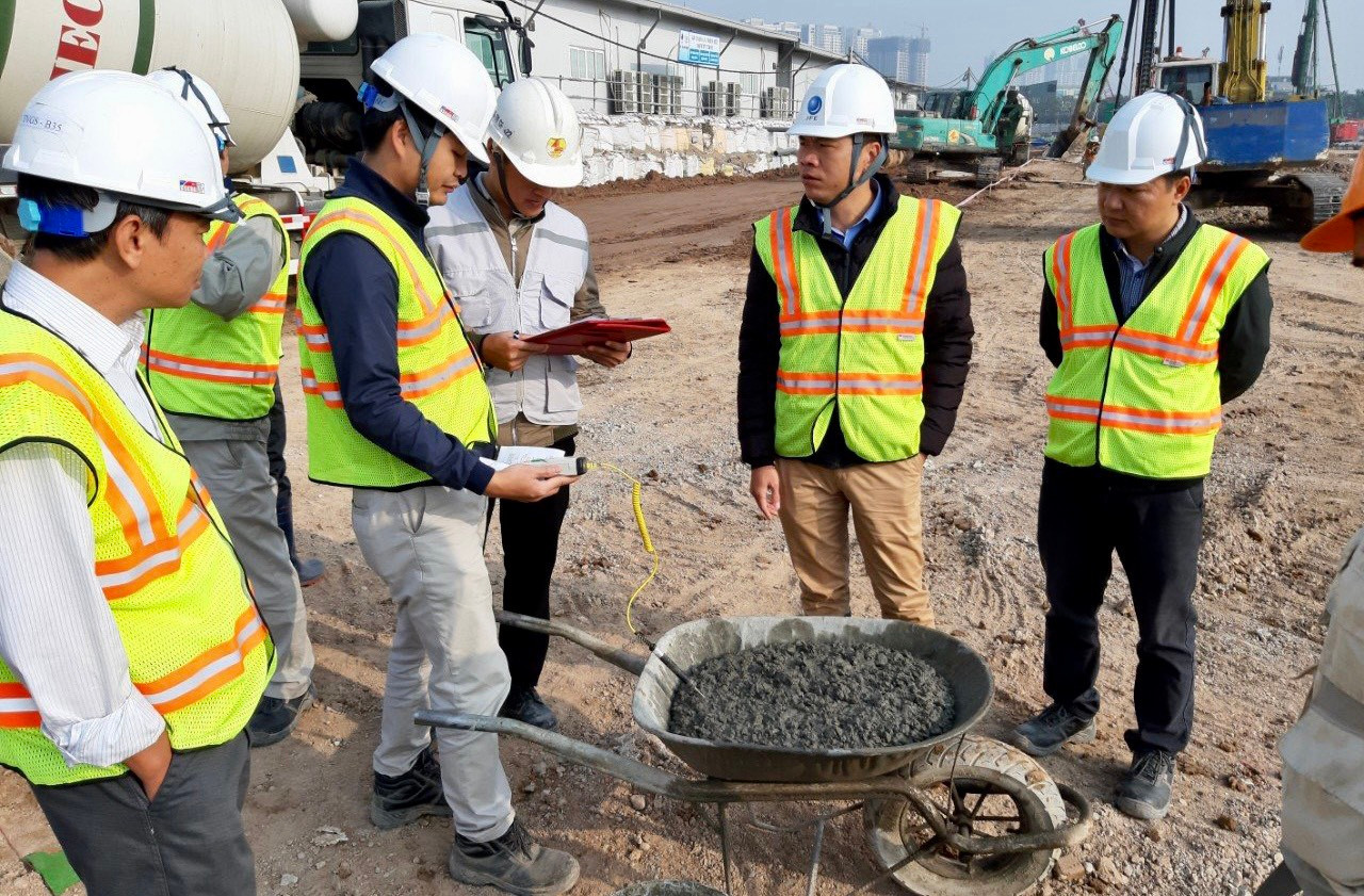 Gói thầu số 1 này do Liên danh nhà thầu của Nhật Bản là JFE-TSK trúng thầu. Tuy nhiên, nhiều nhà thầu trong nước cũng hợp tác thi công nhiều hạng mục lớn, phức tạp tại công trình này.