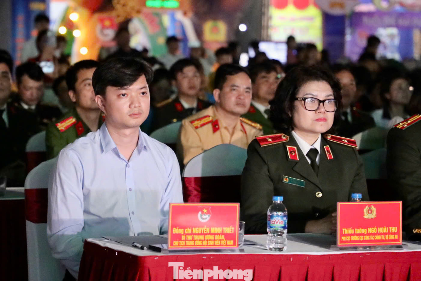 Bí thư Trung ương Đoàn Nguyễn Minh Triết cùng đại diện Bộ Công an tham dự Hội trại “Tuổi trẻ vì an ninh Tổ quốc” khu vực phía Bắc. Bí thư Trung ương Đoàn Nguyễn Minh Triết cùng đại diện Bộ Công an tham dự Hội trại “Tuổi trẻ vì an ninh Tổ quốc” khu vực phía Bắc.