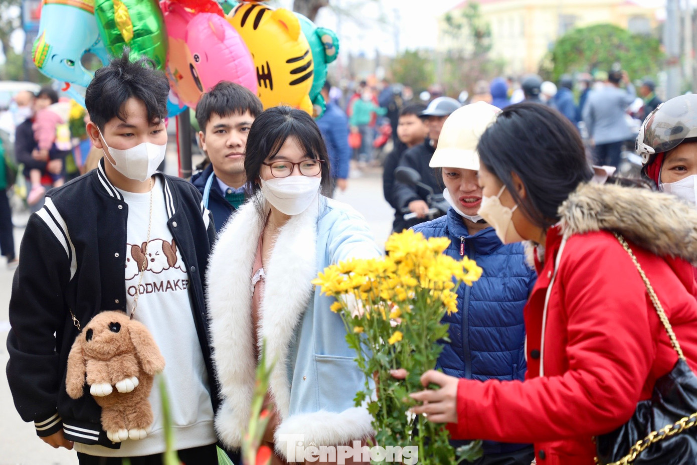 Phiên chợ Tết sẽ luôn gắn liền trong tiềm thức và ký ức của mỗi người.