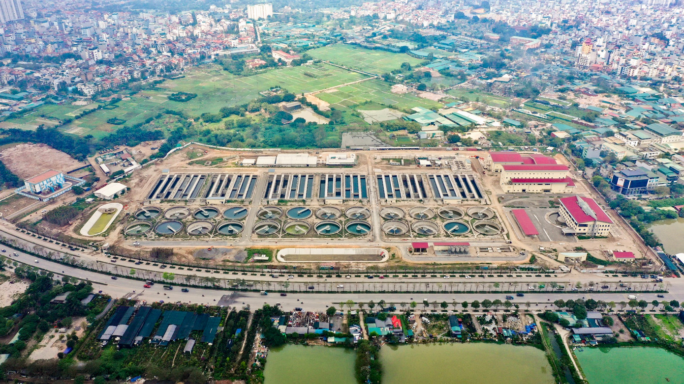 Dự án Nhà máy xử lý nước thải Yên Xá (xã Thịnh Liệt, huyện Thanh Trì, Hà Nội) được khởi công tháng 10/2016, có tổng diện tích 13,8 ha, với tổng mức đầu tư hơn 16.000 tỷ đồng. Công trình có ý nghĩa rất quan trọng trong việc xử lý nước thải, hồi sinh cho các dòng sông “chết” của Hà Nội, đưa đến những dòng nước trong xanh, có thể sử dụng trong sản xuất nông nghiệp.