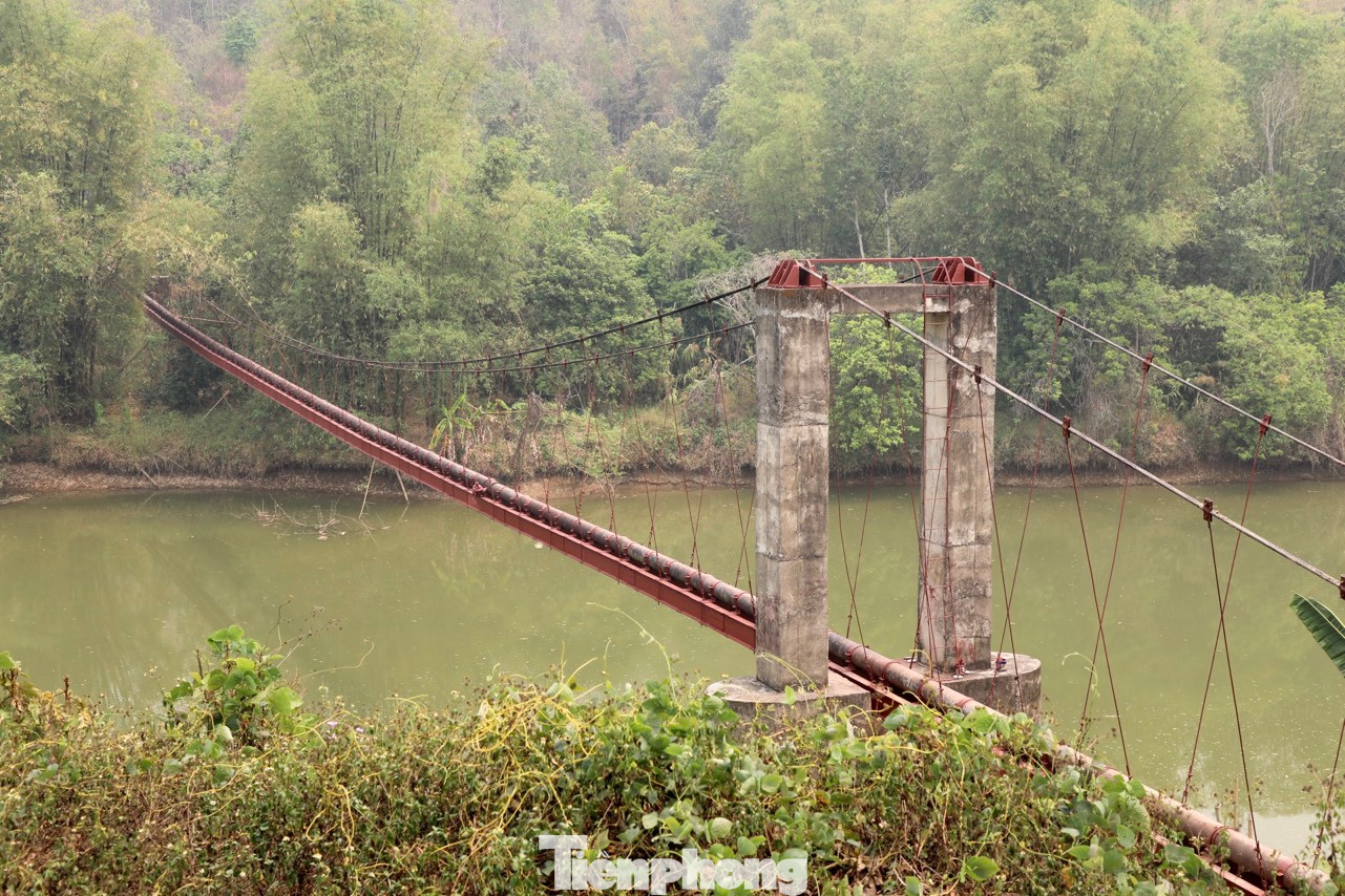 Công trình đại thủy nông Nậm Rốm với sự tham gia của 800 đội viên Thanh niên tháng 8 Thủ đô cùng hơn 1.200 thanh niên các tỉnh miền xuôi.