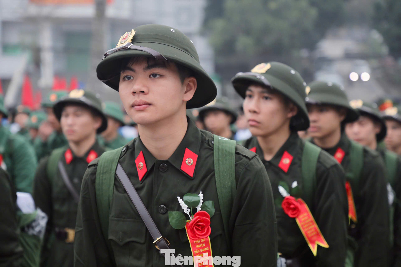 Trong đó, tuyển chọn cho Bộ Tư lệnh Cảnh sát cơ động 2 chiến sĩ; Cục Cảnh sát quản lý trại giam, cơ sở giáo dục bắt buộc, trường giáo dưỡng 1 chiến sĩ và Công an tỉnh 30 chiến sĩ. Trong đó, tuyển chọn cho Bộ Tư lệnh Cảnh sát cơ động 2 chiến sĩ; Cục Cảnh sát quản lý trại giam, cơ sở giáo dục bắt buộc, trường giáo dưỡng 1 chiến sĩ và Công an tỉnh 30 chiến sĩ.