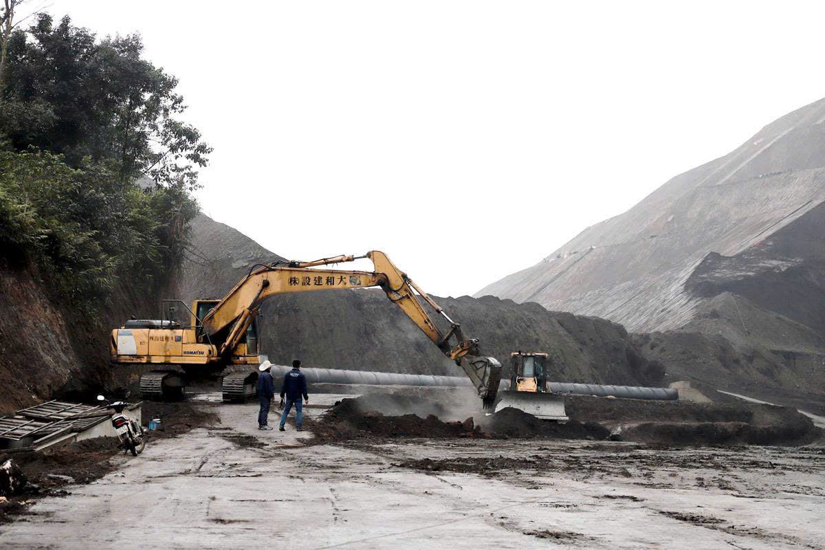 Cao tốc Tuyên Quang - Hà Giang, đoạn qua tỉnh Hà Giang giai đoạn 1 đang đẩy nhanh tiến độ thi công. Ảnh: UBND tỉnh Hà Giang. Cao tốc Tuyên Quang - Hà Giang, đoạn qua tỉnh Hà Giang giai đoạn 1 đang đẩy nhanh tiến độ thi công. Ảnh: UBND tỉnh Hà Giang.