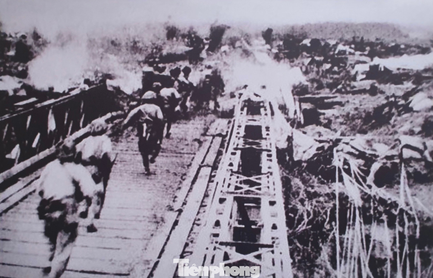 Đây là đợt tiến công cuối cùng của ta để giành toàn thắng trong Chiến dịch Điện Biên Phủ. Đây là đợt tiến công cuối cùng của ta để giành toàn thắng trong Chiến dịch Điện Biên Phủ.