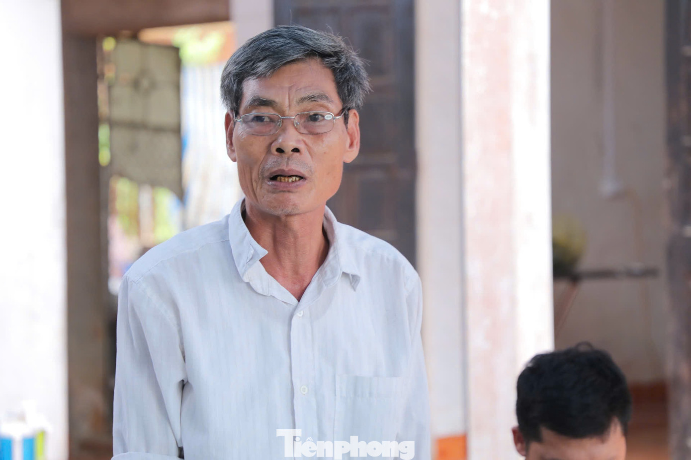 Đại diện gia đình anh Lương Xuân Thành gửi lời cảm ơn tấm lòng của các nhà hảo tâm, bạn đọc báo Tiền Phong, Tỉnh đoàn Phú Thọ đã không quản đường sá xa xôi tới động viên, chia sẻ đau thương với gia đình.