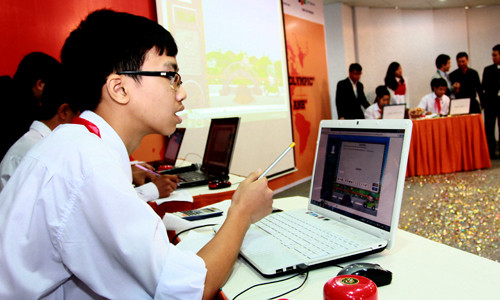 Phần dự thi chương trình “Toán tiếng Anh' dành cho khối lớp 8