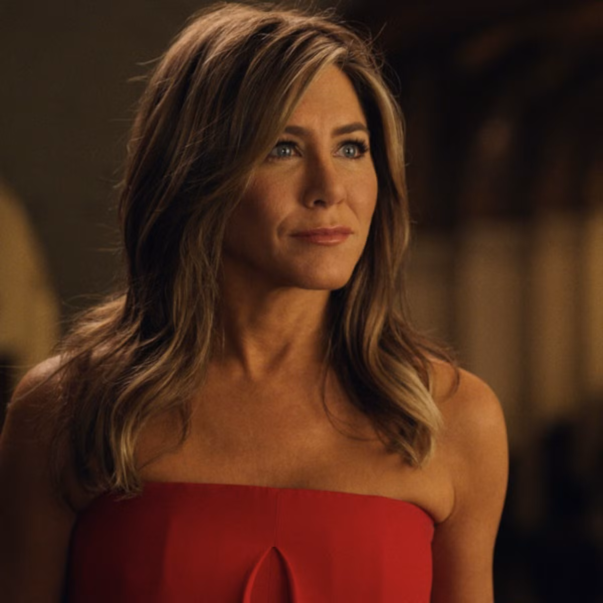 Jennifer Aniston kiếm được 42 triệu USD trong năm 2023. Forbes cho biết vợ cũ Brad Pitt kiếm được 2 triệu USD cho mỗi tập The Morning Show trên Apple TV+. Cô cũng xuất hiện cùng với Adam Sandler trong Murder Mystery 2. Ảnh: Apple TV. Jennifer Aniston kiếm được 42 triệu USD trong năm 2023. Forbes cho biết vợ cũ Brad Pitt kiếm được 2 triệu USD cho mỗi tập The Morning Show trên Apple TV+. Cô cũng xuất hiện cùng với Adam Sandler trong Murder Mystery 2. Ảnh: Apple TV.