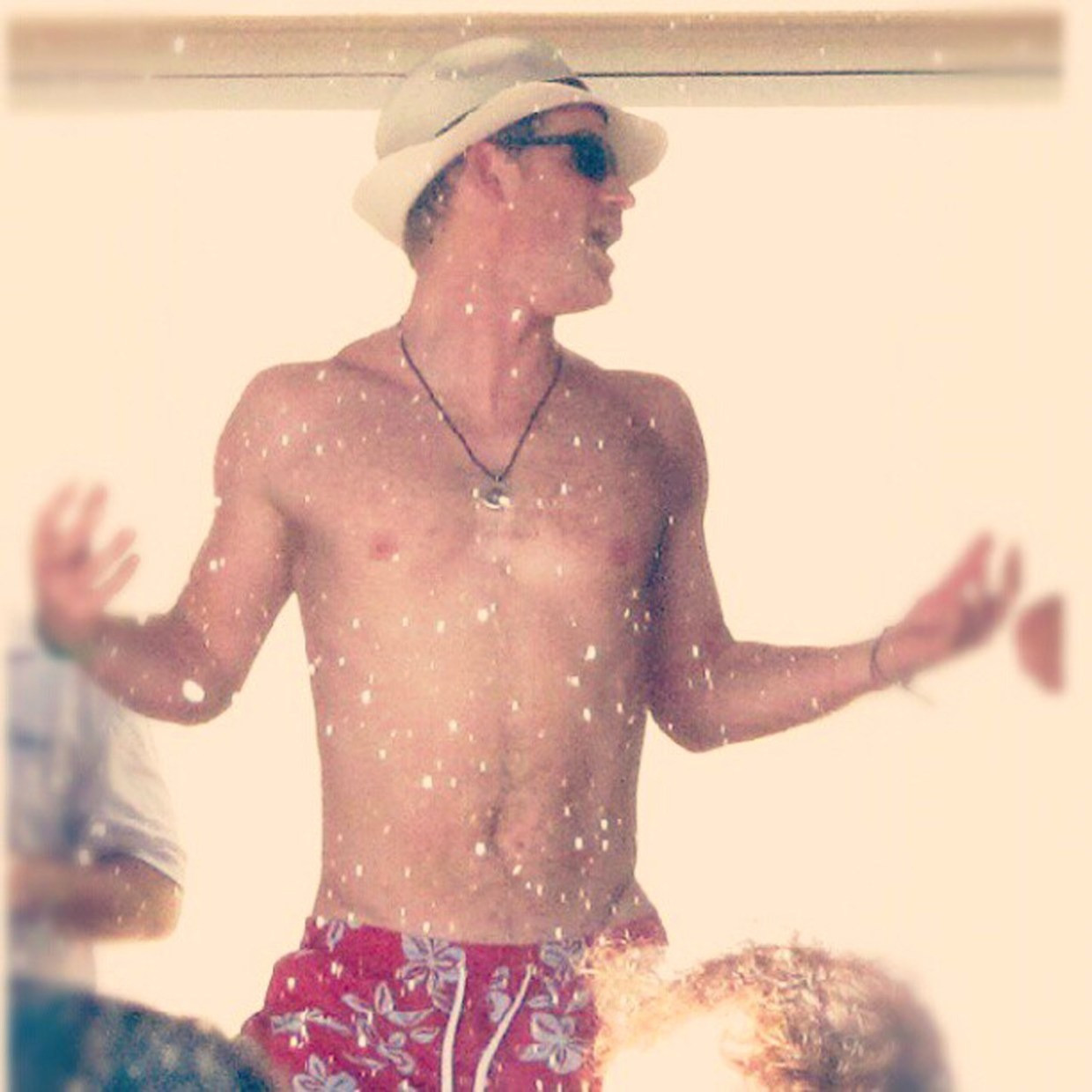 Carrie Royale dọa đăng ảnh khỏa thân của Harry trong bữa tiệc năm 2012. Ảnh: Shutterstock. Carrie Royale dọa đăng ảnh khỏa thân của Harry trong bữa tiệc năm 2012. Ảnh: Shutterstock.