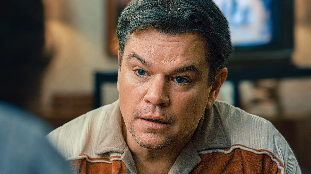 Sau gần 2 thập kỷ kể từ năm 2007, Matt Damon một lần nữa lọt vào danh sách 10 diễn viên kiếm tiền giỏi nhất năm. Bộ phim Air mà anh hợp tác với Ben Affleck được bán cho Amazon với giá 130 triệu USD. Anh cũng nhận mức lương 4 triệu USD nhờ vai diễn trong Oppenheimer của Christopher Nolan. Tổng cộng, anh bỏ túi 43 triệu USD trong năm qua. Ảnh: Amazon Studios. Sau gần 2 thập kỷ kể từ năm 2007, Matt Damon một lần nữa lọt vào danh sách 10 diễn viên kiếm tiền giỏi nhất năm. Bộ phim Air mà anh hợp tác với Ben Affleck được bán cho Amazon với giá 130 triệu USD. Anh cũng nhận mức lương 4 triệu USD nhờ vai diễn trong Oppenheimer của Christopher Nolan. Tổng cộng, anh bỏ túi 43 triệu USD trong năm qua. Ảnh: Amazon Studios.