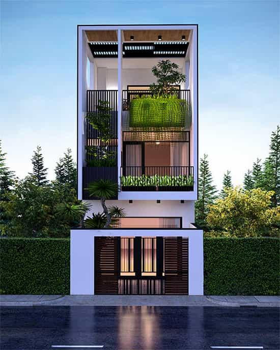 Ban công tầng 2 của mẫu nhà ống 2 tầng được thiết kế thông thoáng, gần gũi với thiên nhiên nhờ hệ cây xanh được bố trí một cách hợp lý. Đồng thời, hệ thống lam nhôm trên mái giúp lưu thông gió, hạn chế các tia nắng chiếu trực tiếp vào nhà giúp không gian luôn thông thoáng và mát mẻ.