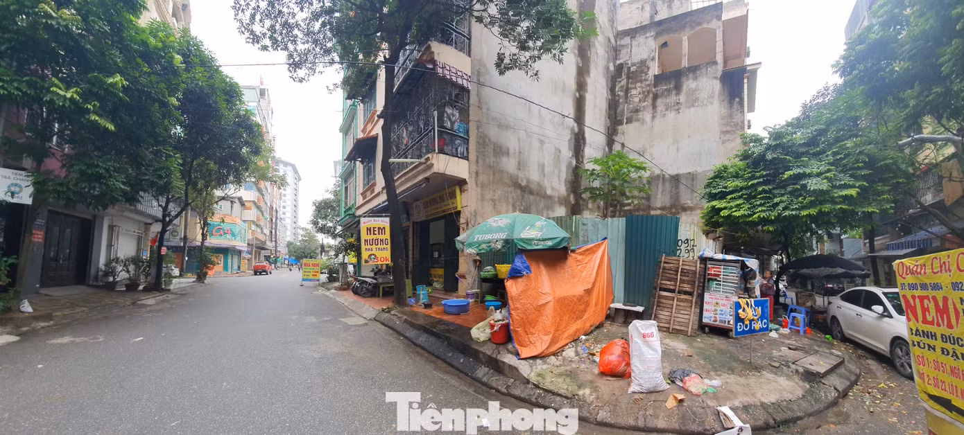 Đại biểu Quốc hội cho rằng những tài sản có ảnh hưởng lớn như quyền sử dụng đất thì mức cọc phải từ 20 - 30% để tránh việc bỏ cọc, sau khi đã đẩy giá lên, tạo tín hiệu sai lệch cho thị trường. (Ảnh: Lộc Liên)