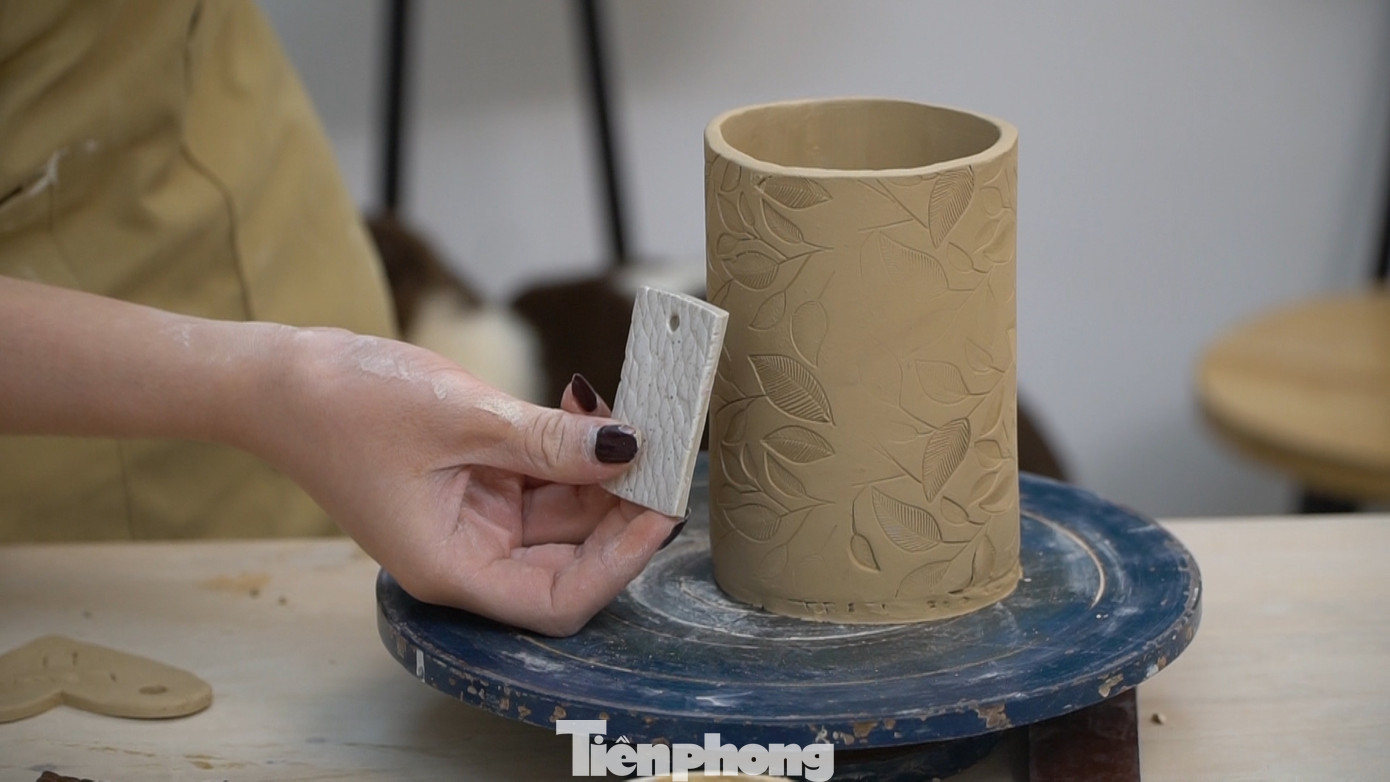 Màu men sẽ được chọn tùy theo sở thích cá nhân.