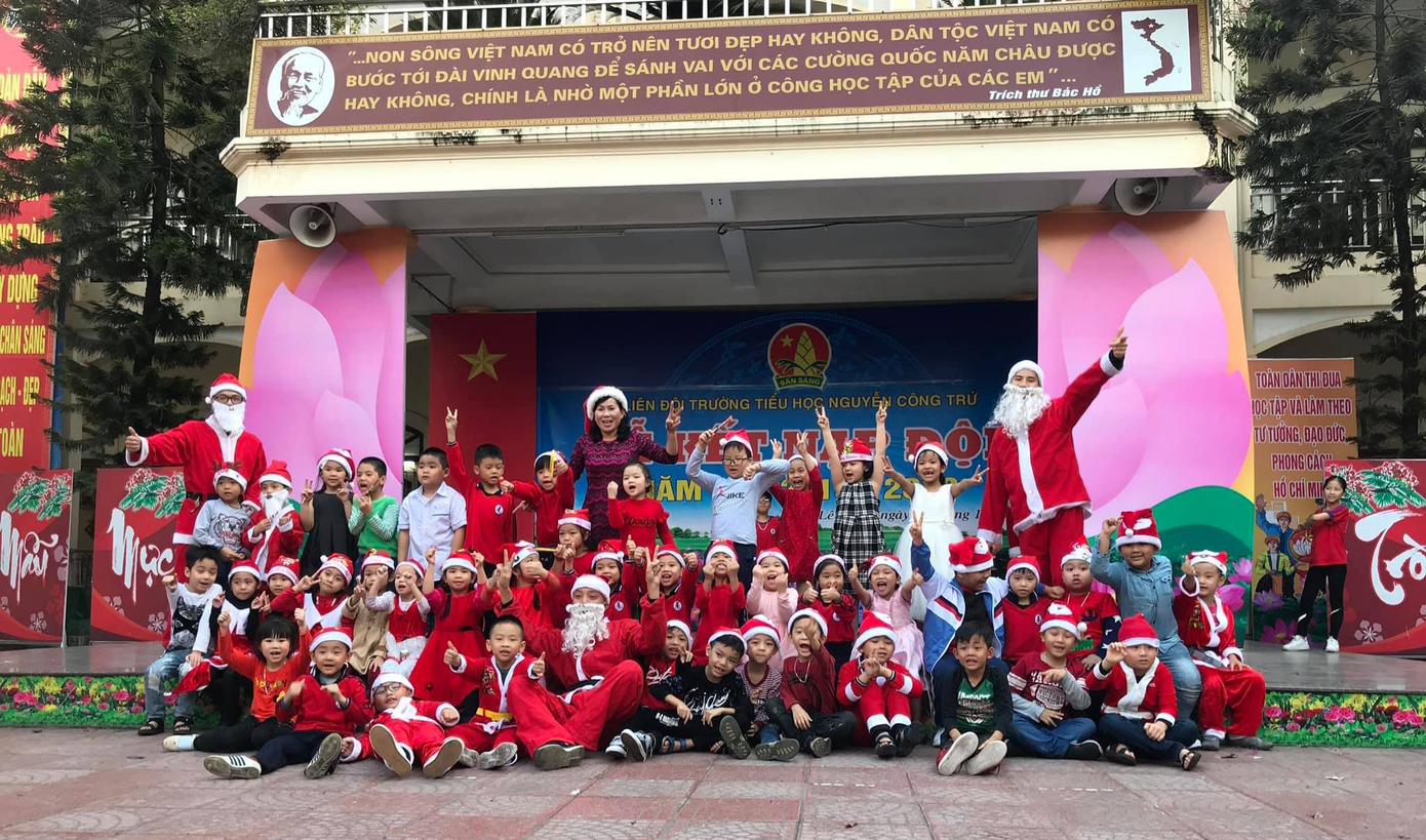 Đến hẹn lại lên, dịch vụ cho thuê ông già Noel lại ‘hot’ mùa Giáng Sinh ảnh 2