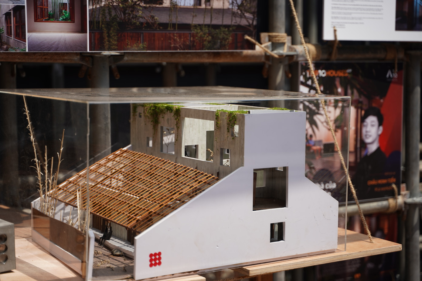 Với mục tiêu "Lấy con người làm trung tâm", Giải thưởng Top 10 Awards tiếp tục tôn vinh các sáng tạo trong lĩnh vực kiến trúc; tạo không gian kết nối, giao lưu cho các kiến trúc sư, các đơn vị sản xuất nội thất để cùng nhau xây dựng những giá trị thẩm mỹ và xu hướng kiến trúc tại Việt Nam, góp phần mang lại cuộc sống tốt đẹp cho cộng đồng và xã hội.