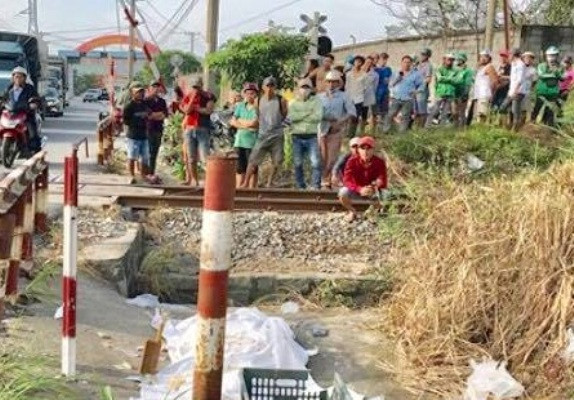 Băng qua đường ray xe lửa, người đàn ông bị tàu tông tử vong ảnh 1