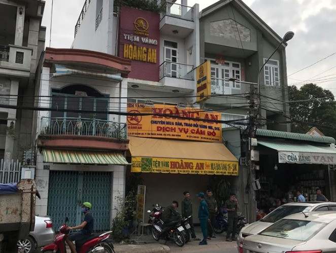 Trộm đột nhập, lấy gần 200 cây vàng ở Bình Dương ảnh 1