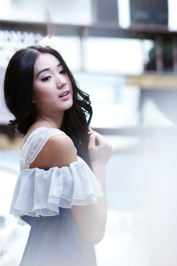 Nét đẹp đài các của hot girl Thái 