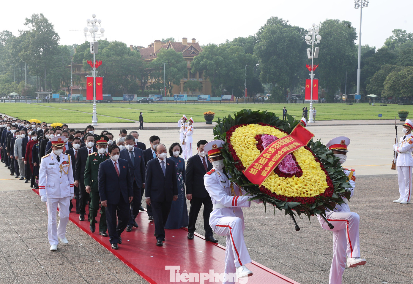 Một trong những nội dung được quan tâm nhất tại kỳ họp này là kiện toàn công tác nhân sự lãnh đạo nhà nước, Chính phủ, Quốc hội