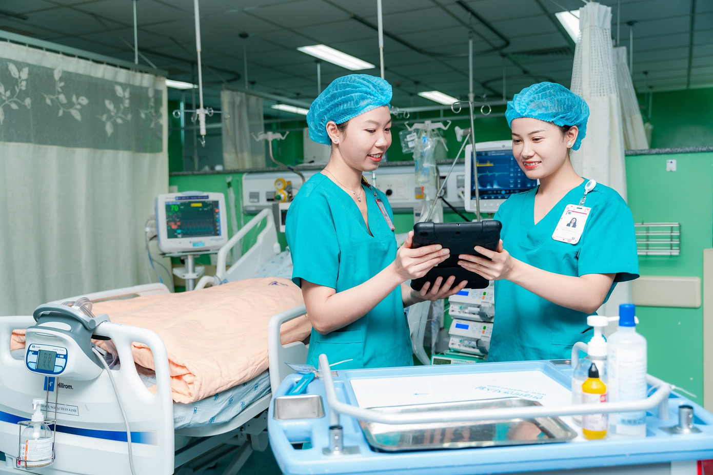 Bệnh viện Đại học Y Dược đang đẩy mạnh ứng dụng chuyển đổi số trong vận hành, quản trị Bệnh viện Đại học Y Dược đang đẩy mạnh ứng dụng chuyển đổi số trong vận hành, quản trị