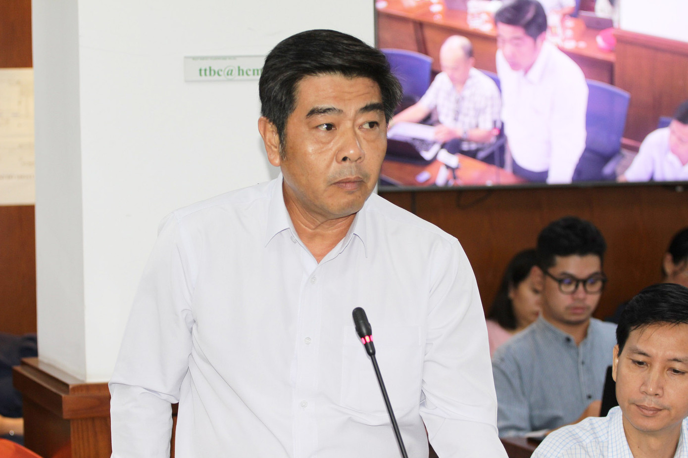 Ông Võ Trí Dũng thông tin về tiến độ giải phóng mặt bằng tuyến đường vành đai 3 tại buổi họp báo Ông Võ Trí Dũng thông tin về tiến độ giải phóng mặt bằng tuyến đường vành đai 3 tại buổi họp báo