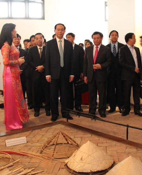 Bảo tàng Dân tộc học Việt Nam là điểm tham quan du lịch hàng đầu ảnh 1