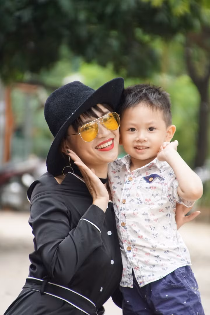 ‘Hương phố’ Người phán xử: ‘Không bao giờ nhắn tin riêng cho bạn diễn’ ảnh 11