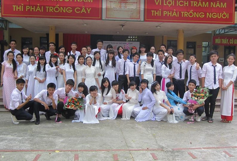 Đến giờ lớp đã có 3 thủ khoa và 2 á khoa