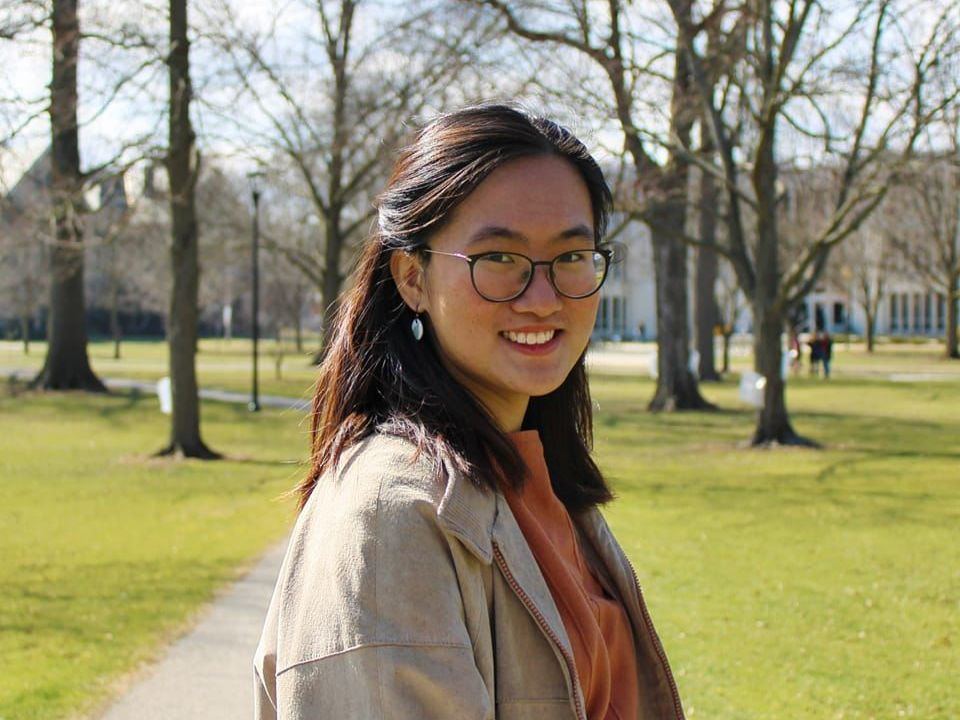 Trịnh Ngọc Mỹ (21 tuổi, TPHCM) giành học bổng tiến sĩ Đại học Harvard để nghiên cứu về Thực vật và tiến hoá. Trịnh Ngọc Mỹ (21 tuổi, TPHCM) giành học bổng tiến sĩ Đại học Harvard để nghiên cứu về Thực vật và tiến hoá.