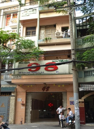 Nhà hàng 98 nơi chị em Dung – Tiên làm quản lý