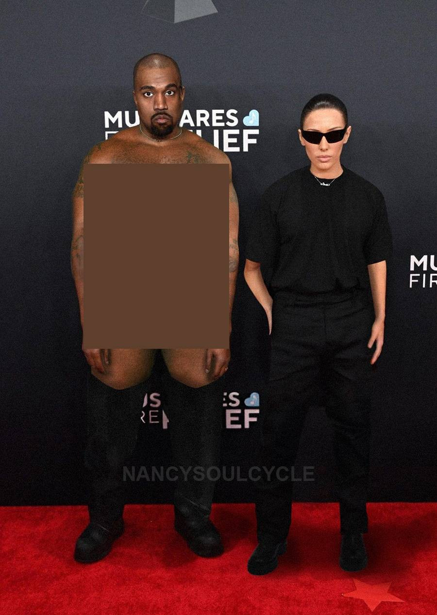 Cư dân mạng phản đối Kanye West bằng bức ảnh chế đảo ngược màn khỏa thân tại Grammy. Ảnh: X/WireImage. Cư dân mạng phản đối Kanye West bằng bức ảnh chế đảo ngược màn khỏa thân tại Grammy. Ảnh: X/WireImage.