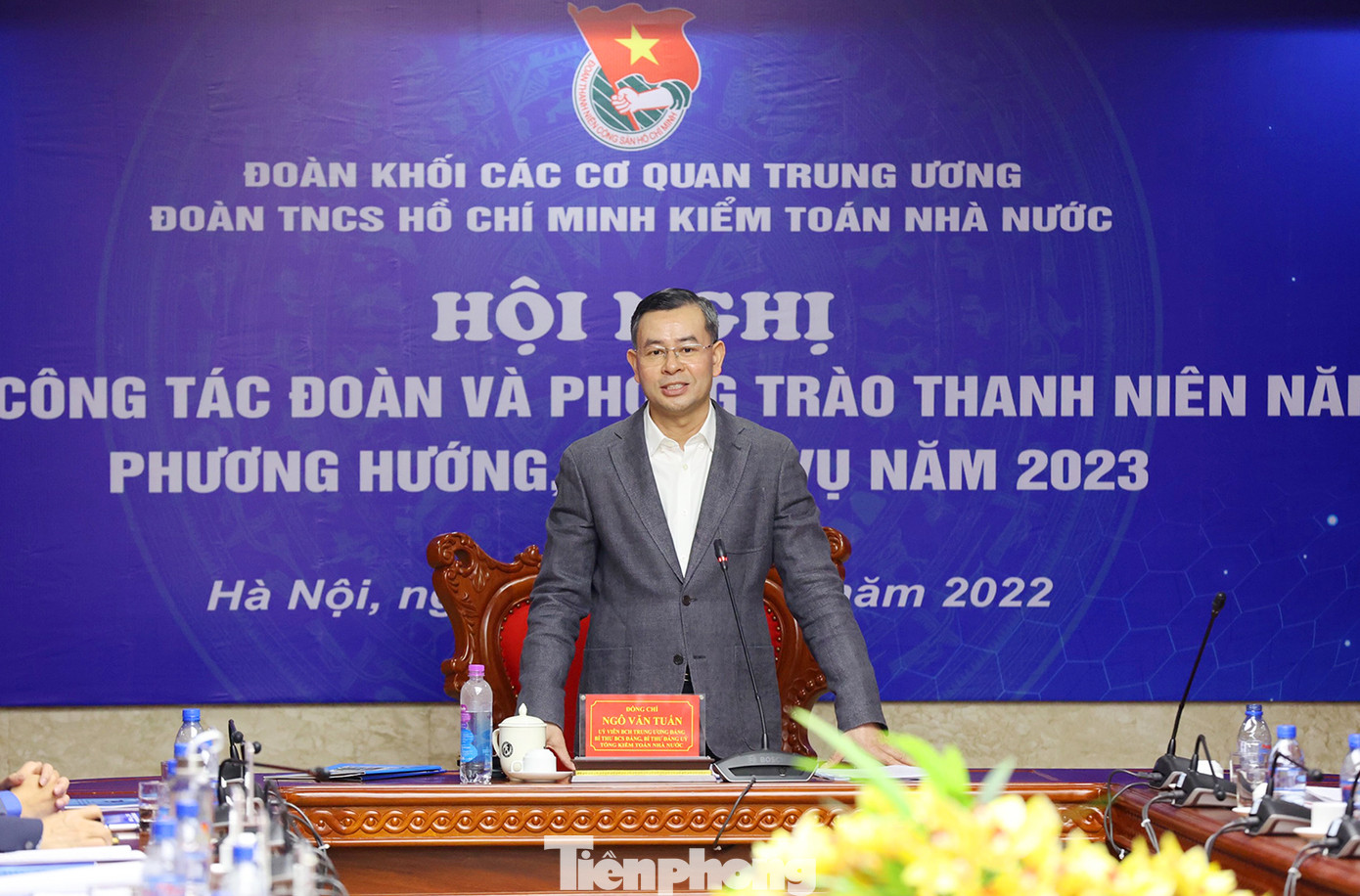 Đồng chí Ngô Văn Tuấn phát biểu tại hội nghị Đồng chí Ngô Văn Tuấn phát biểu tại hội nghị