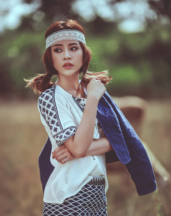 Chi Pu hóa thân thành kiều nữ du mục quyến rũ ảnh 6