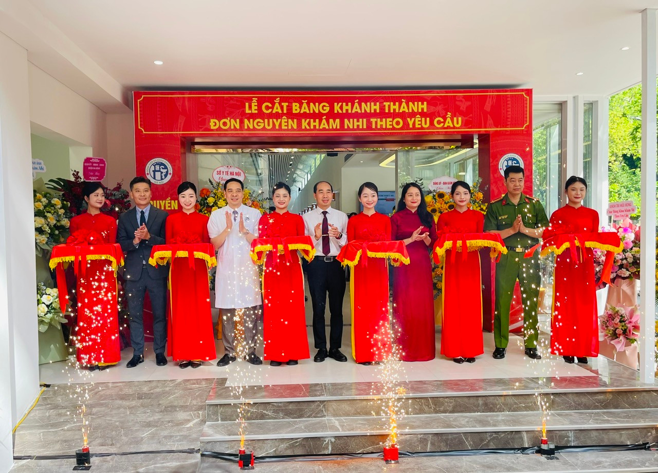 Khánh thành đơn nguyên khám nhi theo yêu cầu Khánh thành đơn nguyên khám nhi theo yêu cầu