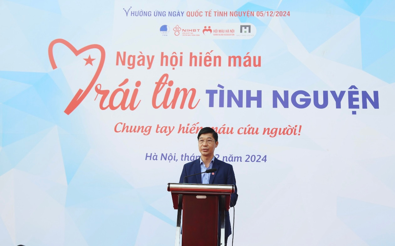 PGS.TS Trần Ngọc Quế, Giám đốc Trung tâm Máu Quốc gia, Viện Huyết học - Truyền máu Trung ương phát biểu. PGS.TS Trần Ngọc Quế, Giám đốc Trung tâm Máu Quốc gia, Viện Huyết học - Truyền máu Trung ương phát biểu.