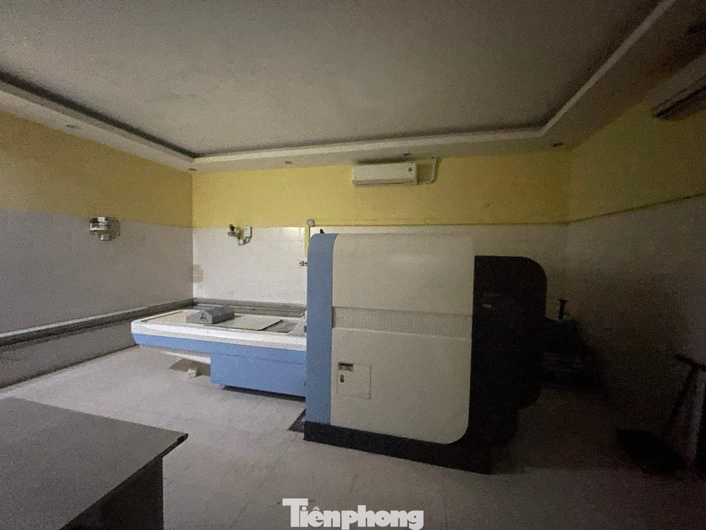 Dao GAMMA quay có giá 40 tỉ đồng, nhưng lâu nay không được sử dụng. Ảnh: Thái Hà