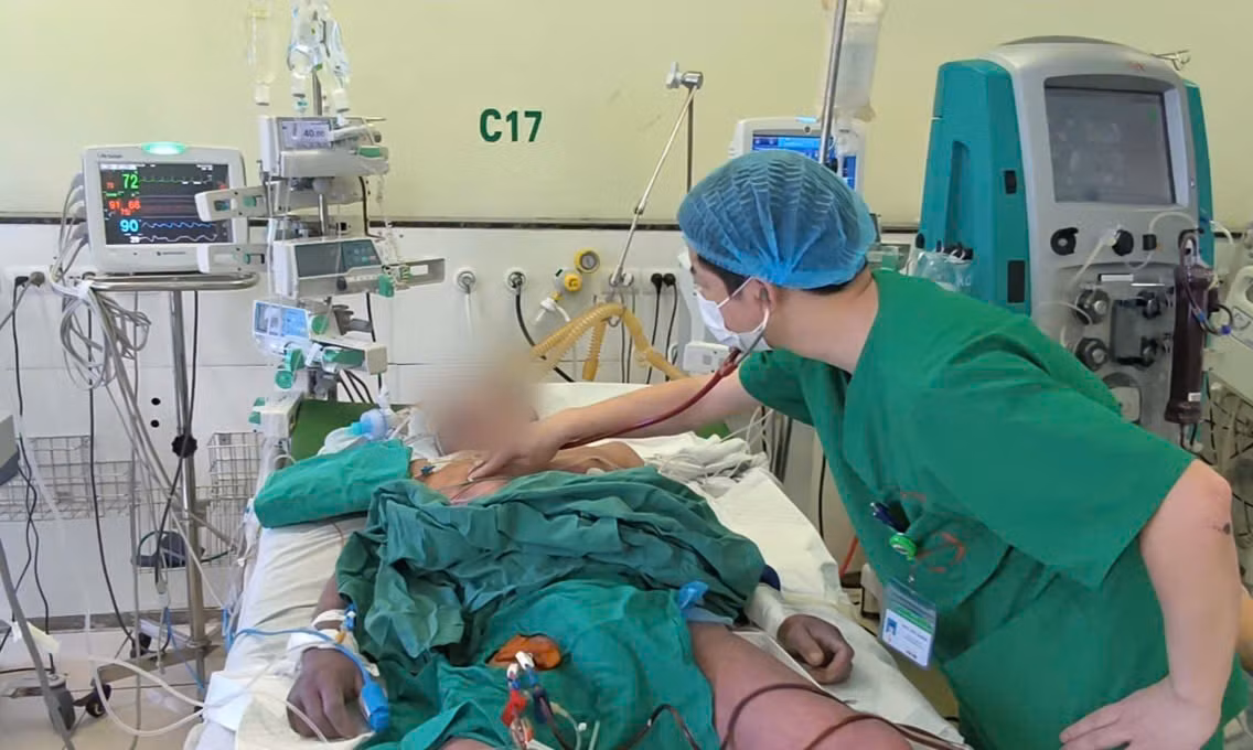 Bệnh nhân sốc nhiễm khuẩn do nhiễm liên cầu lợn.