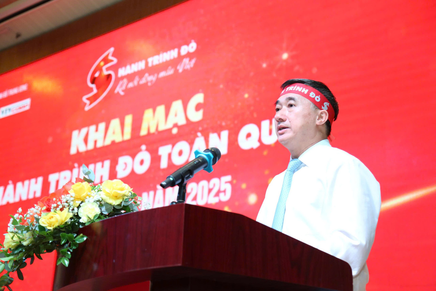 Thứ trưởng Trần Văn Thuấn phát biểu tại lễ phát động Hành trình Đỏ năm 2025. Thứ trưởng Trần Văn Thuấn phát biểu tại lễ phát động Hành trình Đỏ năm 2025.